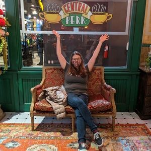 Meet your Posher, Lauren